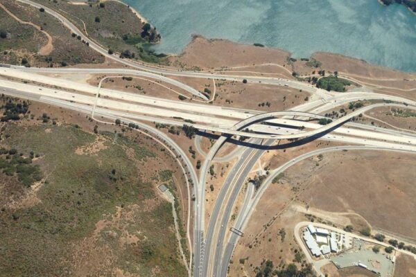 صورة تعبيرية حصرية تشرح موضوع حمزة عبدالكريم برشلونة